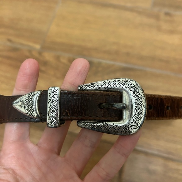 Accessories - Vintage full grain cowhide belt with silver accents